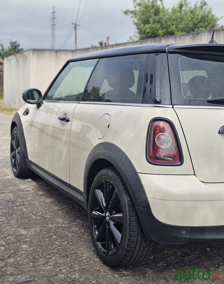 2009' MINI 3 Portas photo #5