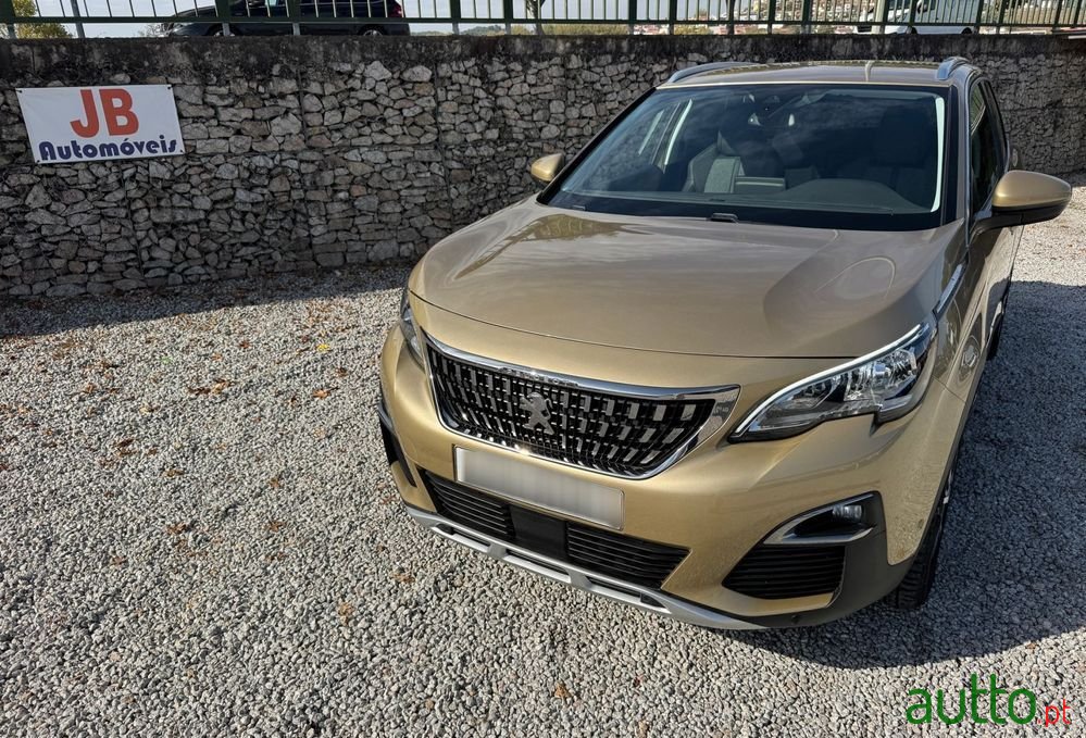 2016' Peugeot 3008 photo #2