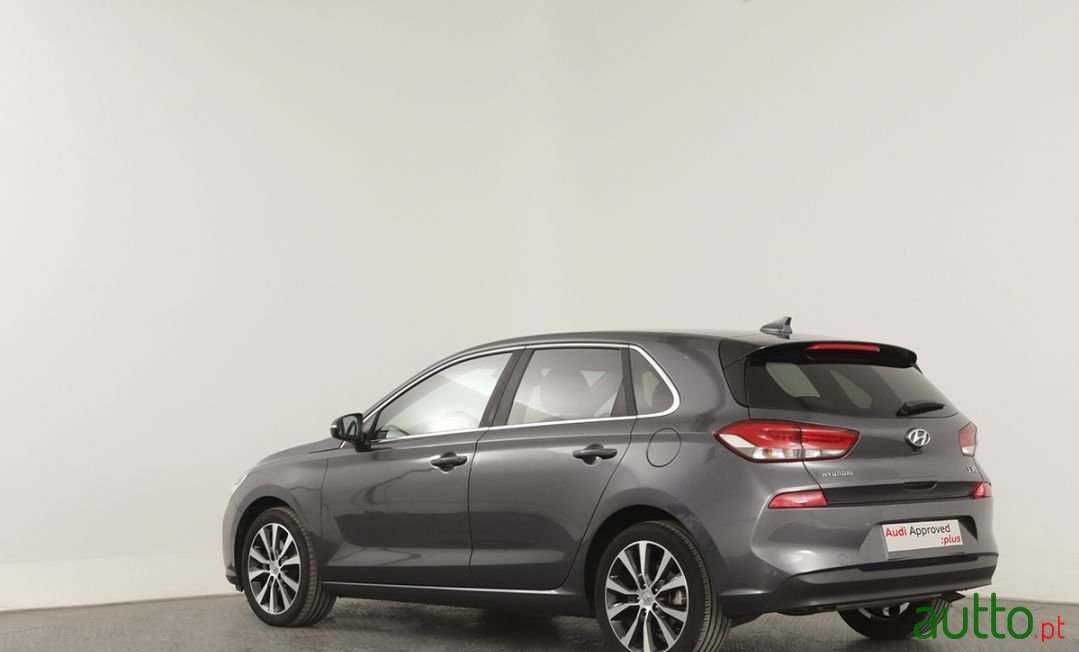 2017' Hyundai i30 Comfort photo #5