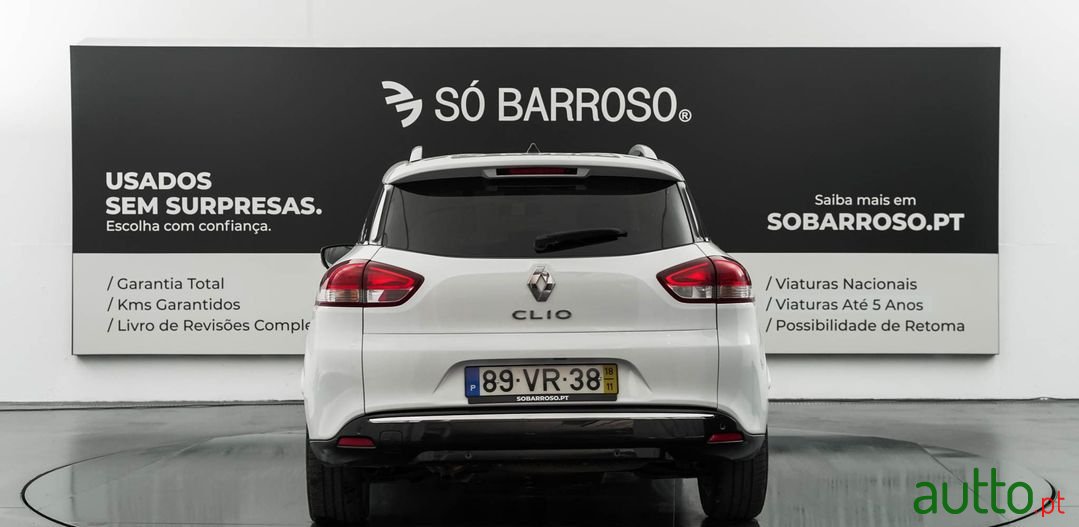 2018' Renault Clio Sport Tourer photo #3