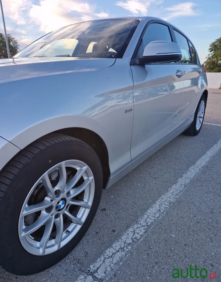 2019' BMW Série 1 D Line Sport photo #4