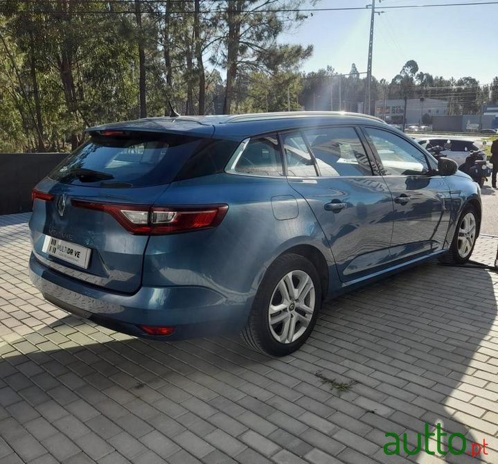 2017' Renault Megane Sport Tourer photo #3
