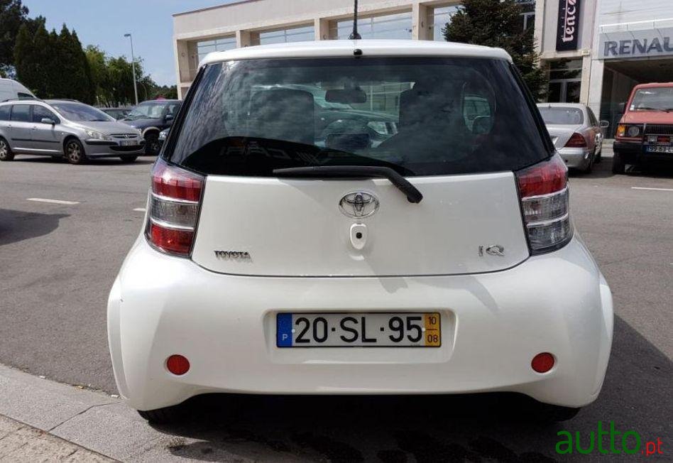 2010' Toyota iQ 1.4 D-4D 2 Ep+Navi+Bluetooth photo #1