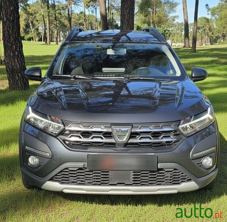 2022' Dacia Jogger photo #2