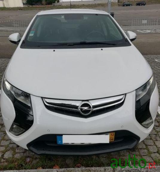2012' Opel Ampera photo #5
