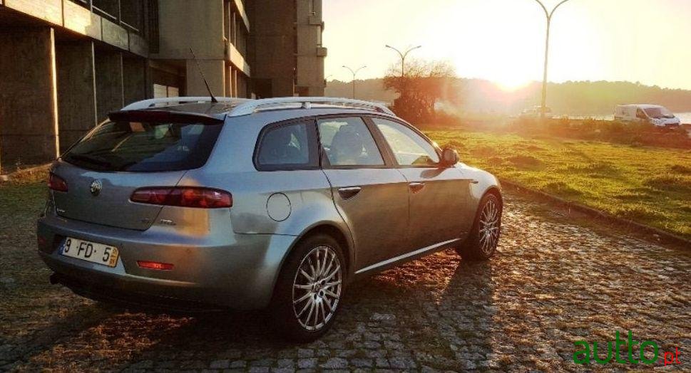 2008' Alfa Romeo 159 Sportwagon photo #4