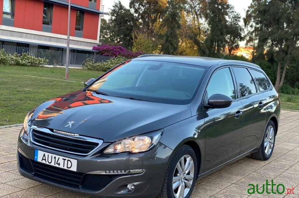 2017' Peugeot 308 Sw photo #4