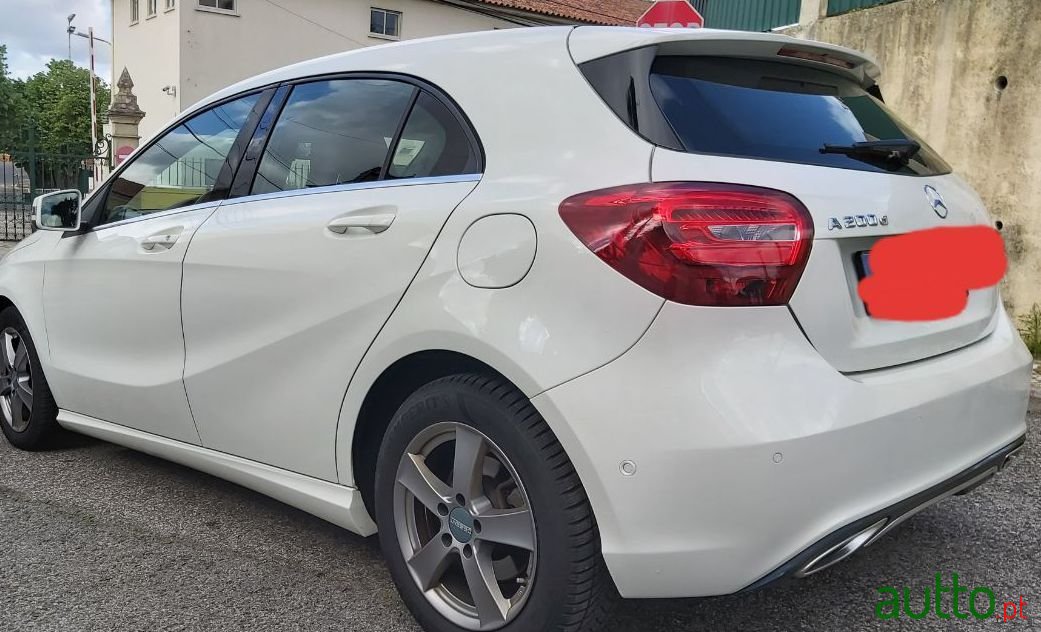 2016' Mercedes-Benz A-200 Ver-D-Urban photo #5