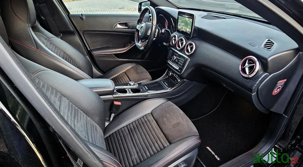 2018' Mercedes-Benz Classe A photo #5