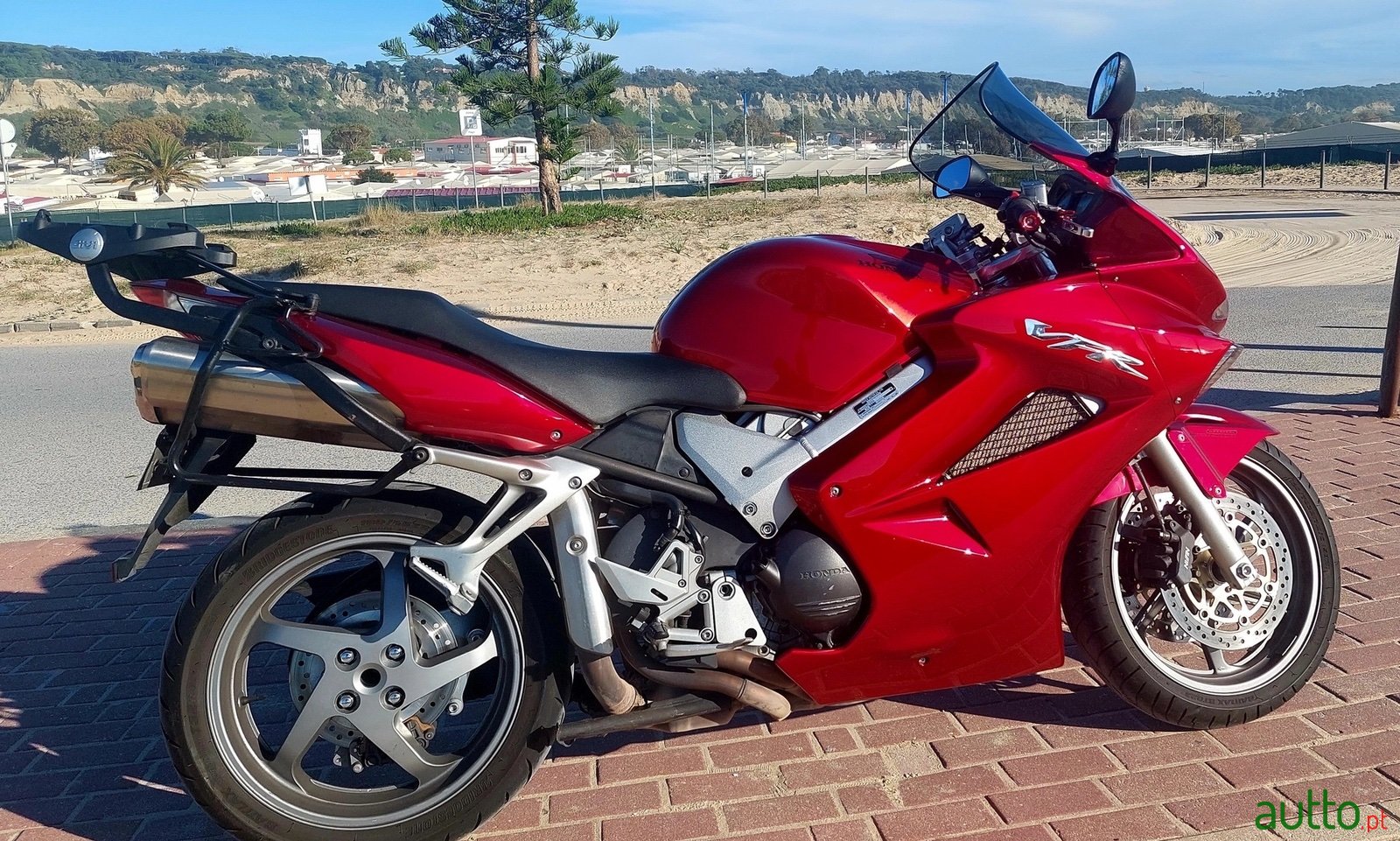 2006' Honda VFR photo #1