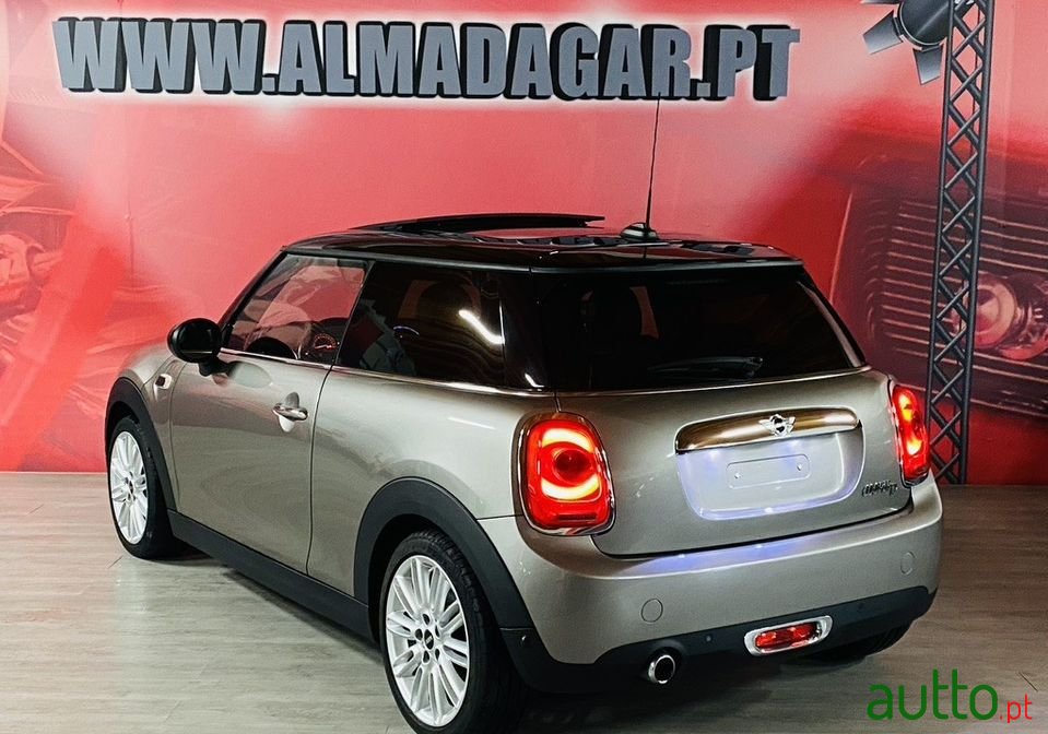 2017' MINI Cooper photo #3