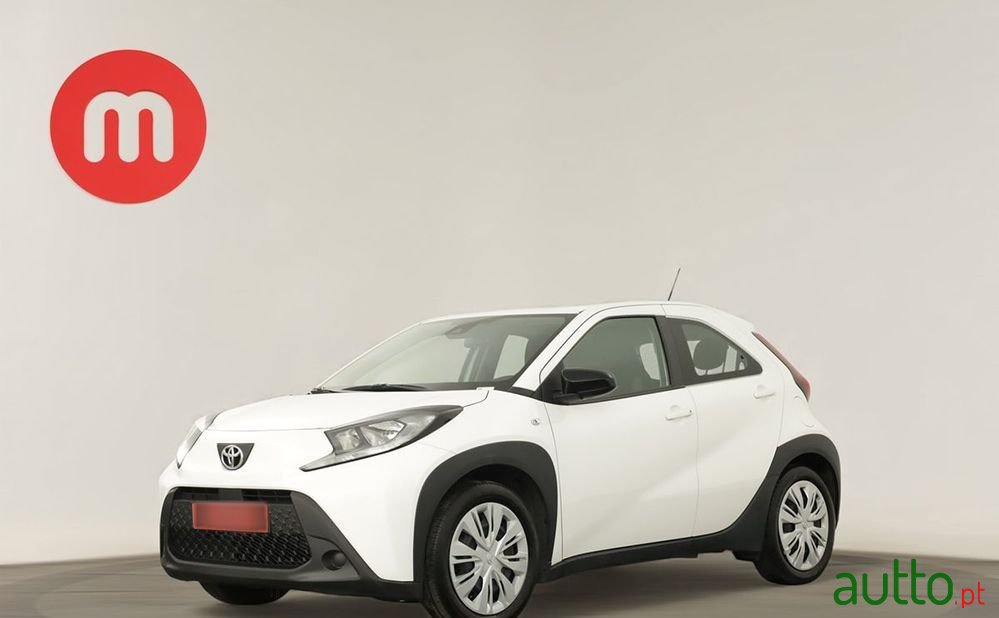 2023' Toyota Aygo X 1.0 Pulse Cvt photo #2