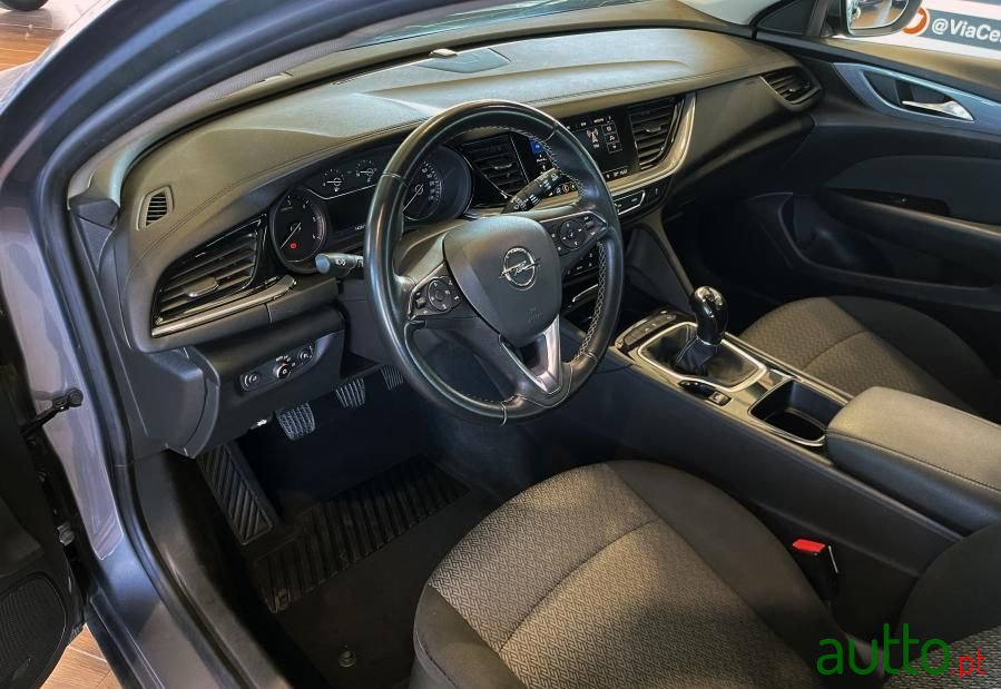 2018' Opel Insignia Sports Tourer photo #6