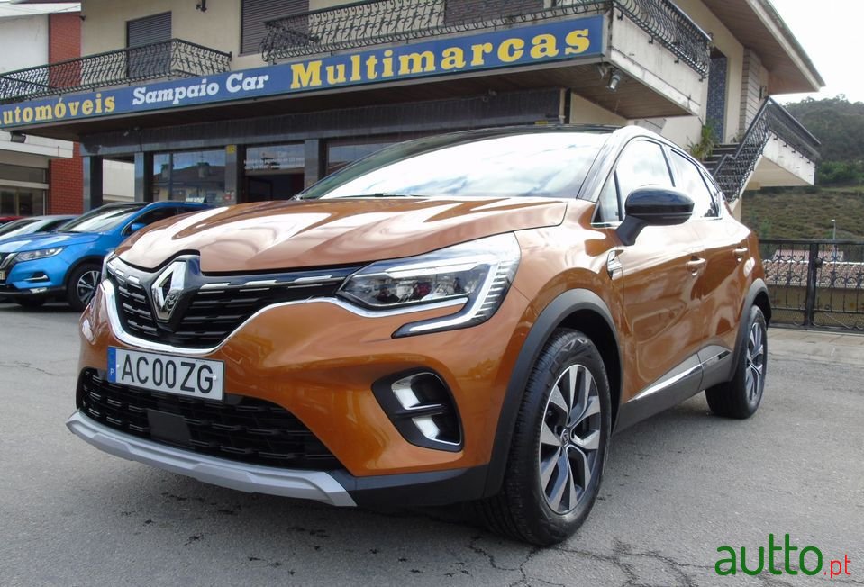 2020' Renault Captur photo #1