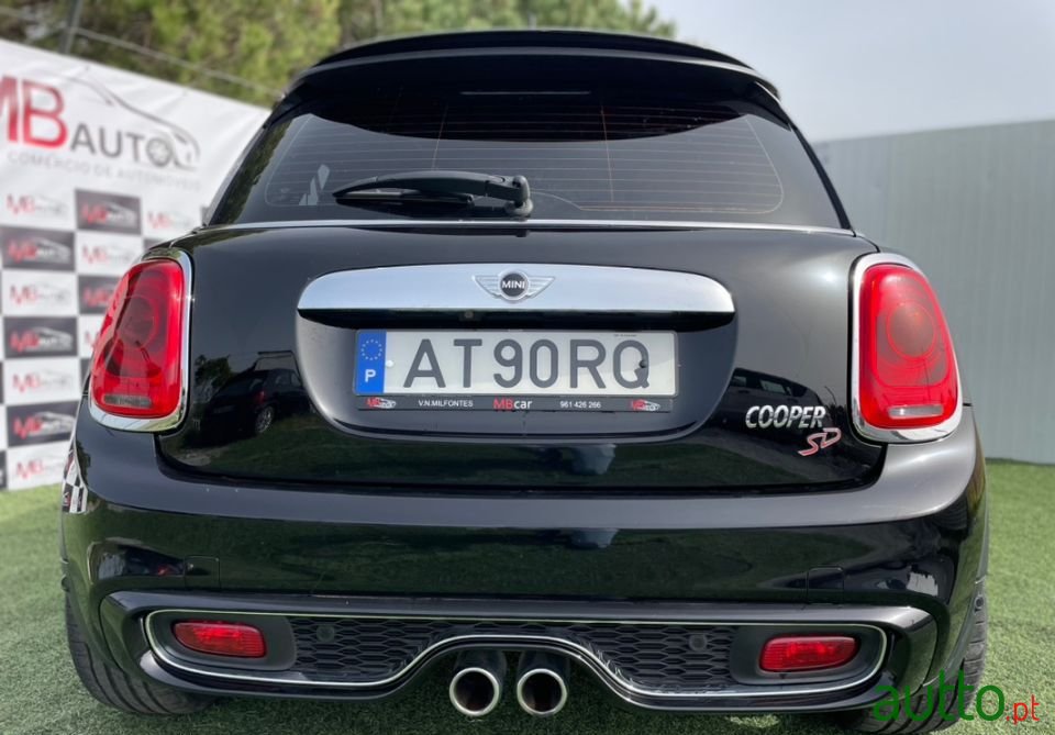 2016' MINI Cooper photo #5