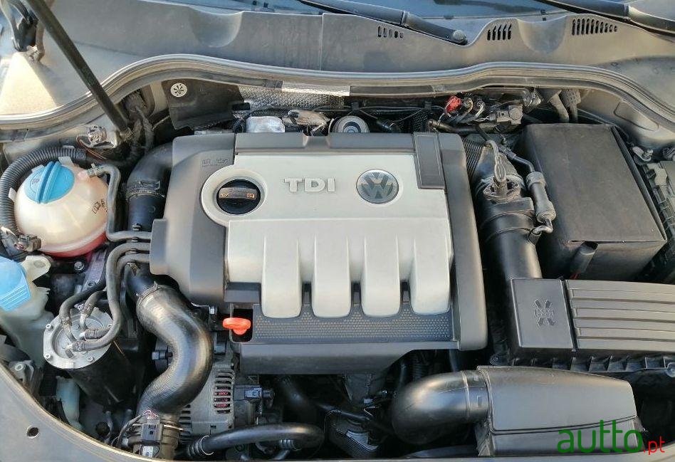 2007' Volkswagen Passat photo #4