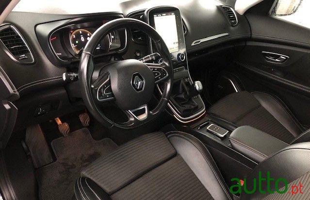 2018' Renault Grand Scenic photo #4