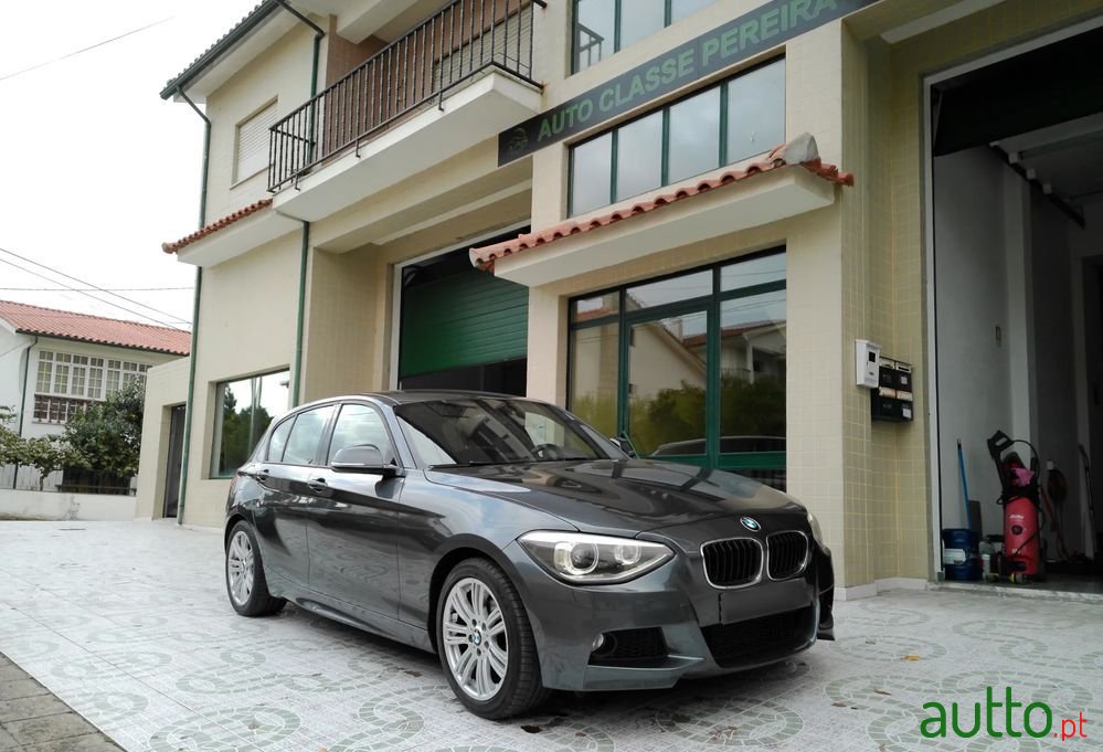 2012' BMW Série 1 D Pack M photo #3