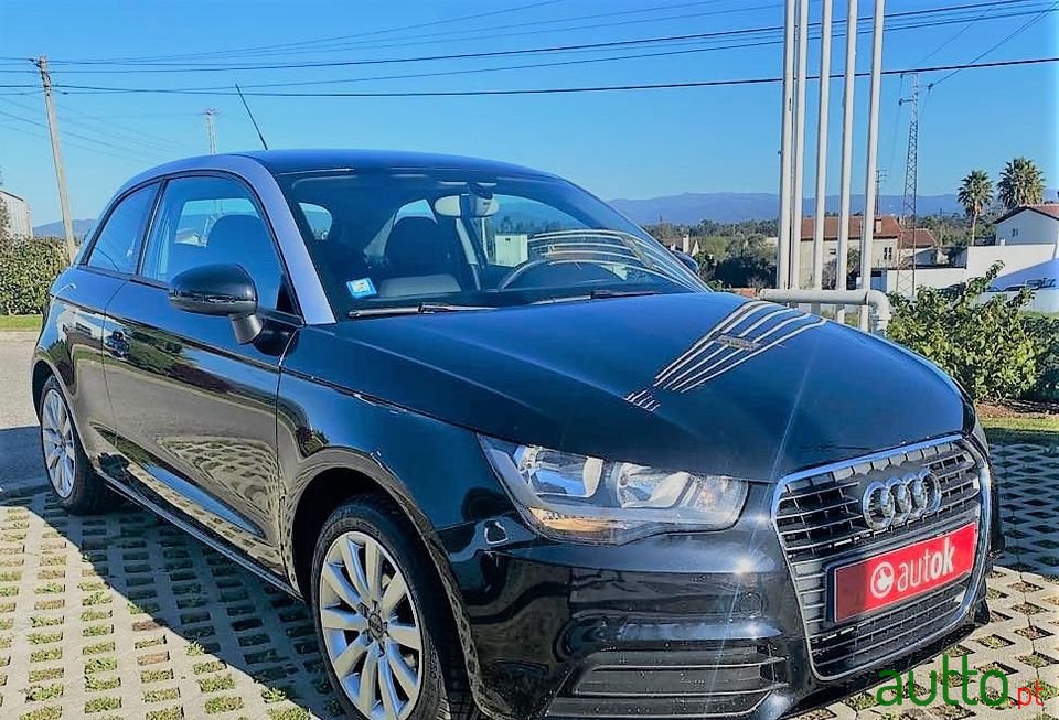 2013' Audi A1 photo #2