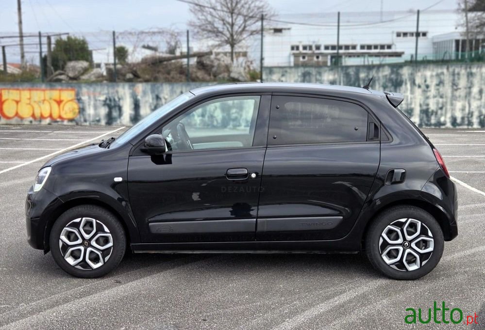 2020' Renault Twingo 1.0 Sce Zen photo #2