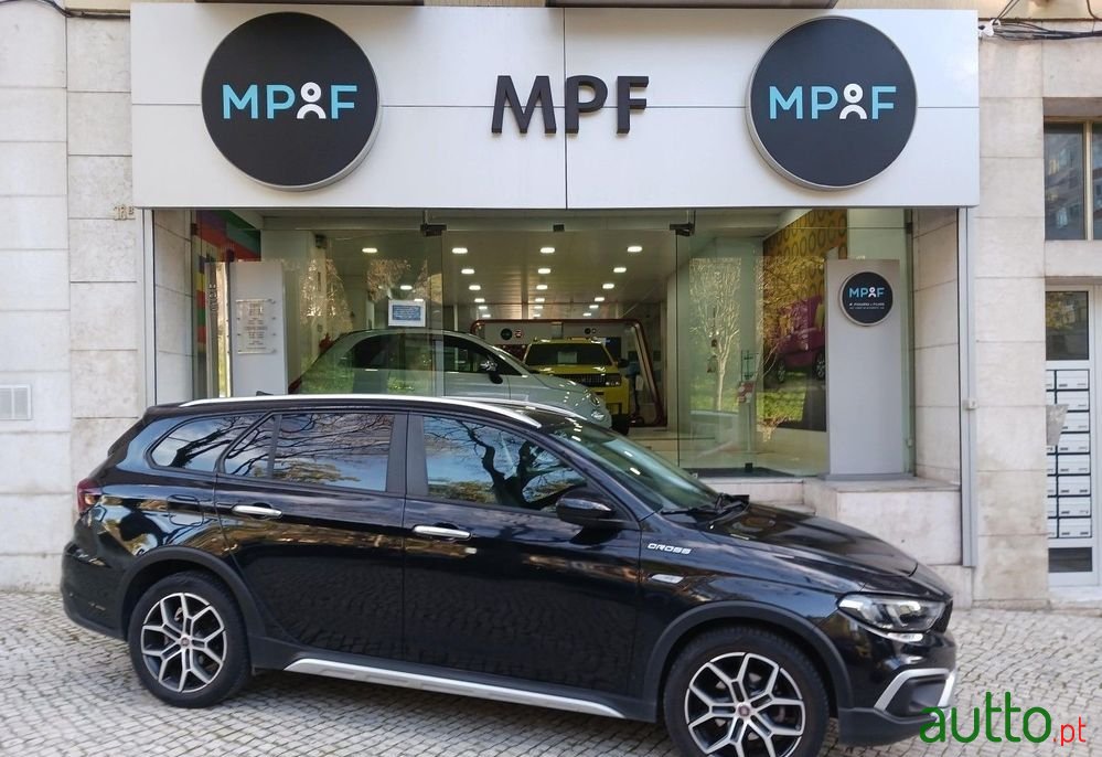 2022' Fiat Tipo Station Wagon Cross photo #1