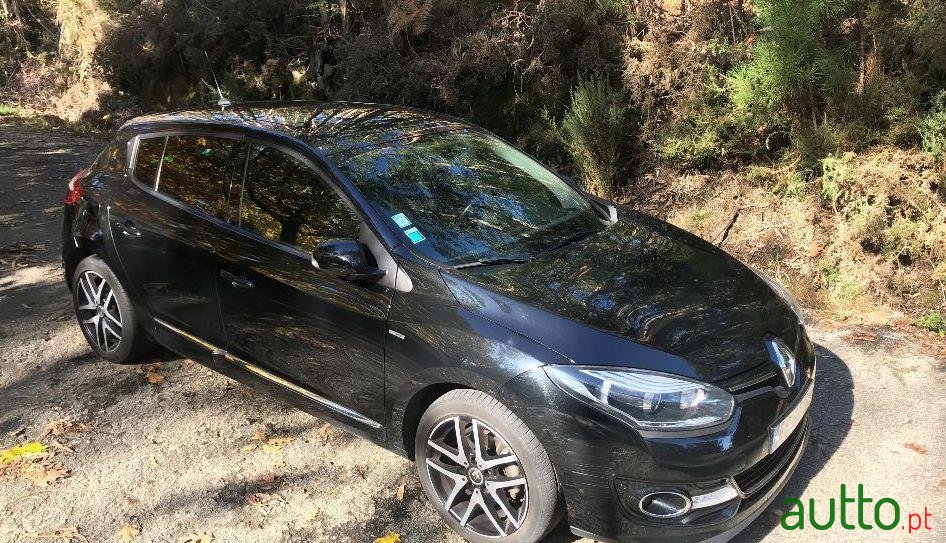 2014' Renault Megane photo #1