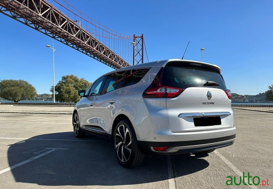 2019' Renault Grand Scenic photo #2