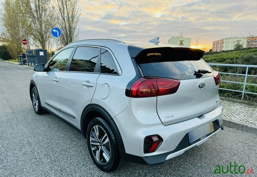 2019' Kia Niro photo #6