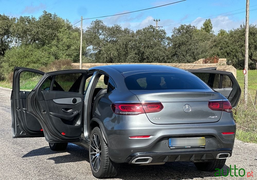 2019' Mercedes-Benz GLC 200 photo #3