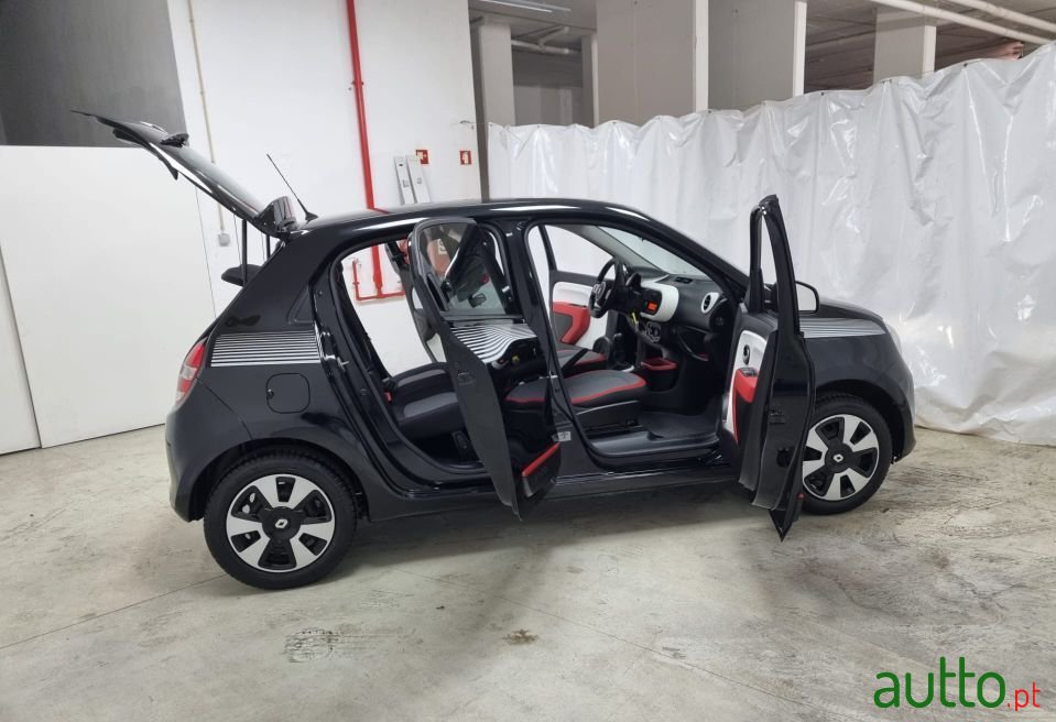 2017' Renault Twingo photo #5