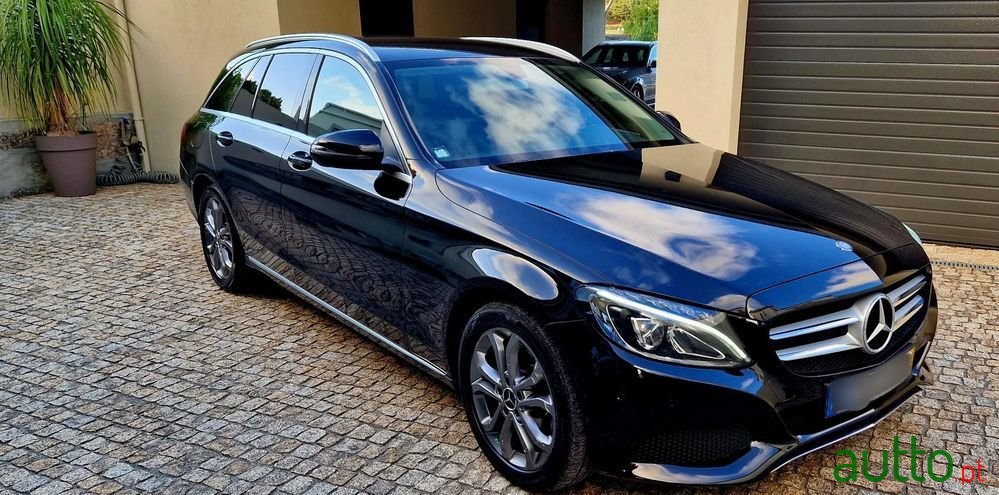 2016' Mercedes-Benz Classe C photo #1