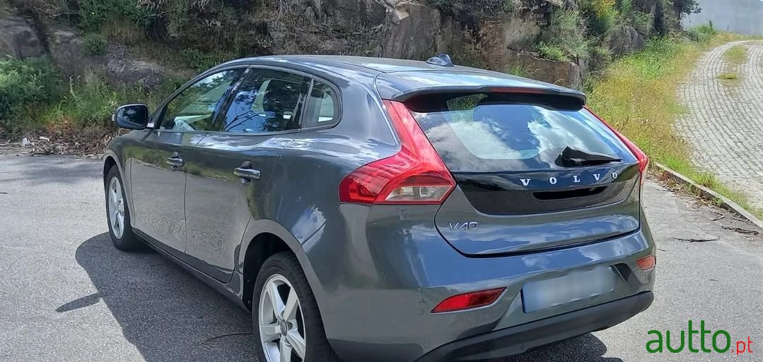 2013' Volvo V40 photo #3