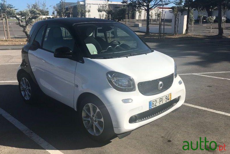 2014' Smart Fortwo Passion photo #1