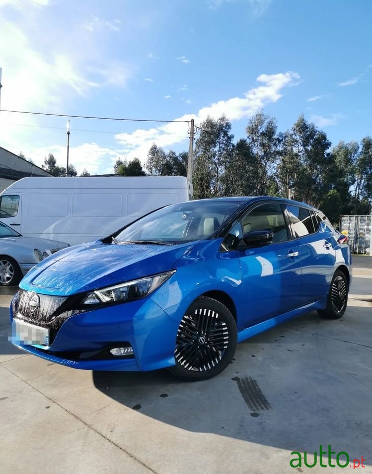 2023' Nissan Leaf N-Connecta photo #4