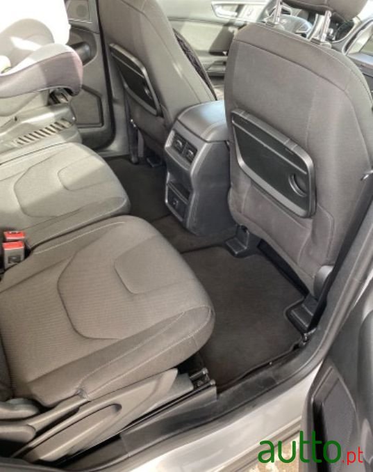 2017' Ford S-Max photo #2