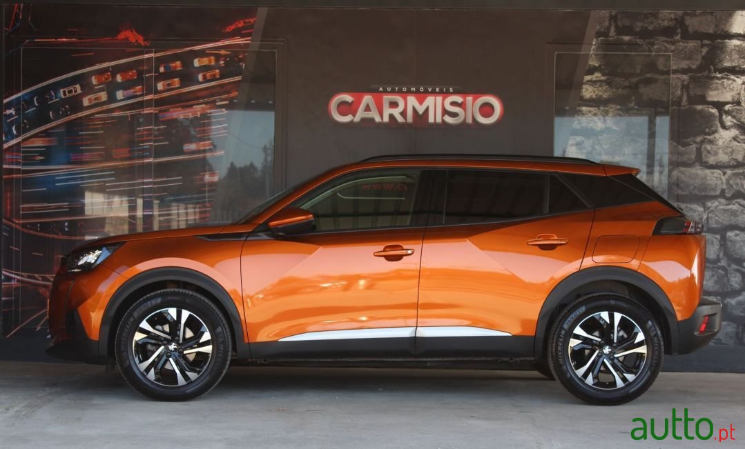 2021' Peugeot 2008 photo #6