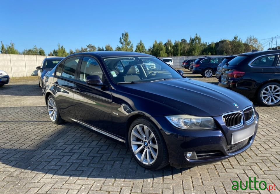 2009' BMW 320 photo #3