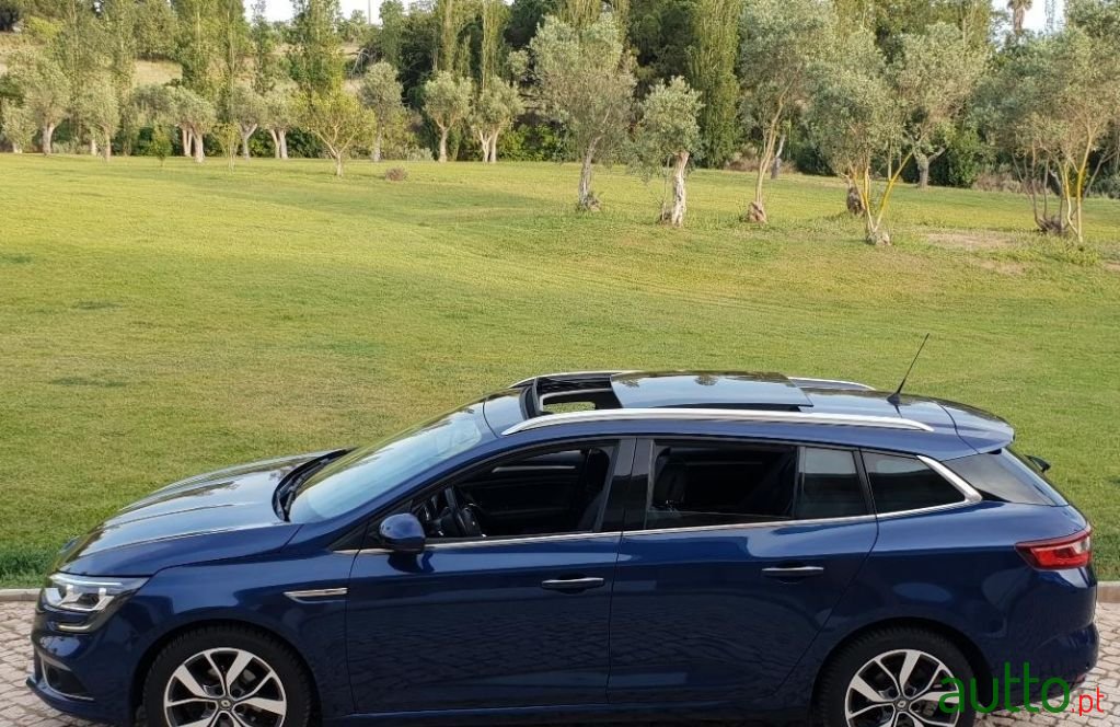 2018' Renault Megane photo #1