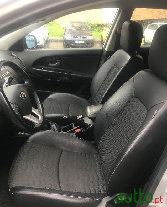 2009' Kia Ceed Sw photo #6