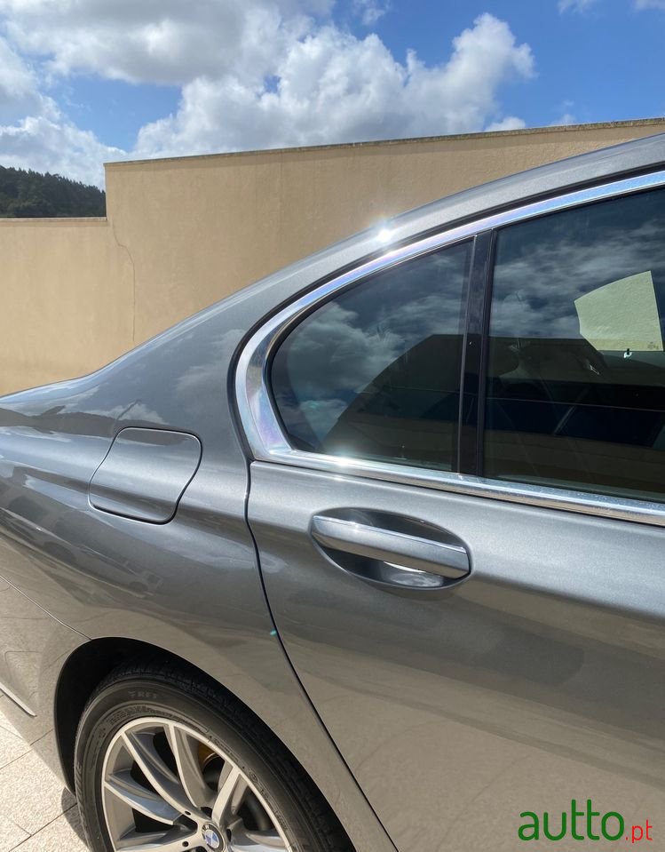 2016' BMW 730 D photo #6