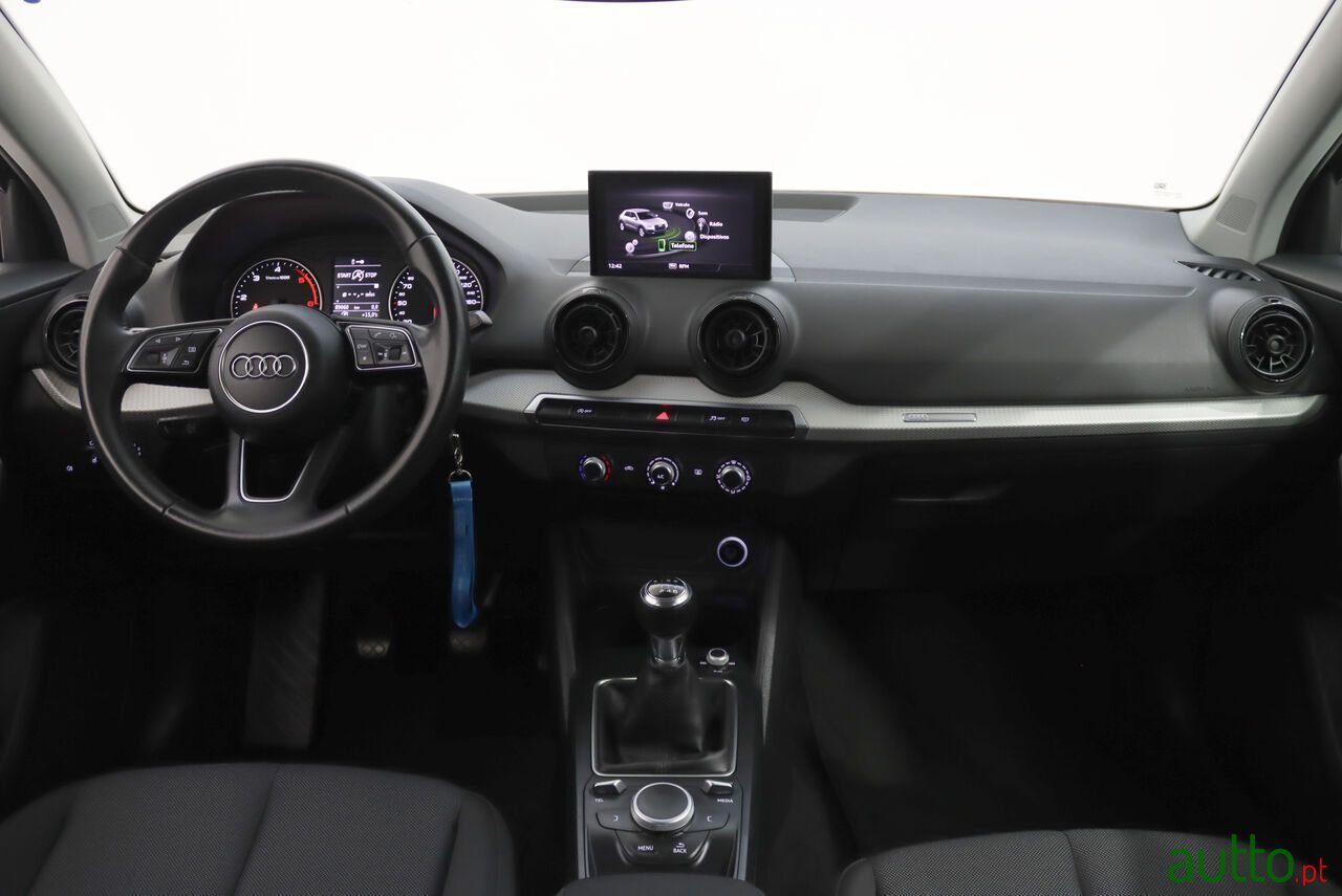 2017' Audi Q2 photo #6