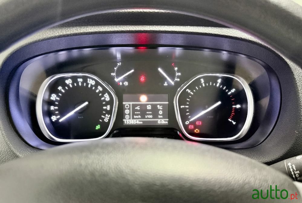 2021' Opel Vivaro photo #6