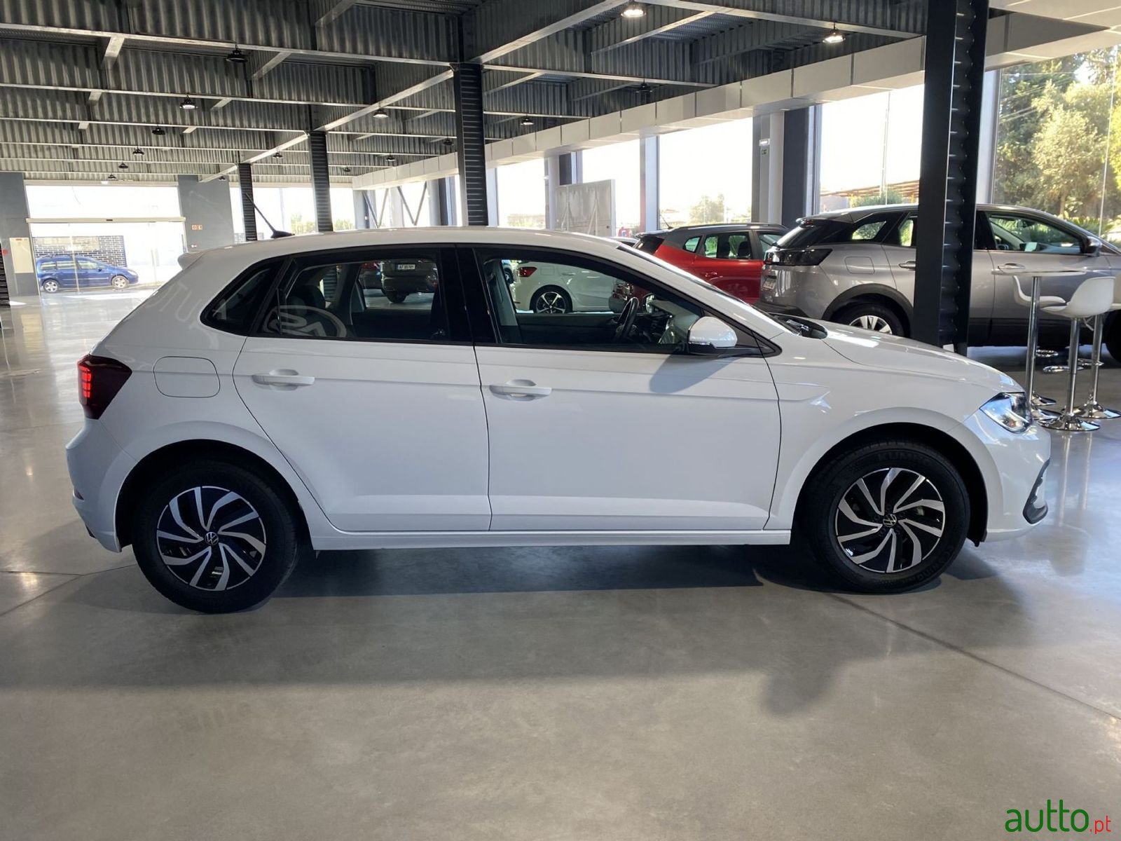 2022' Volkswagen Polo photo #2