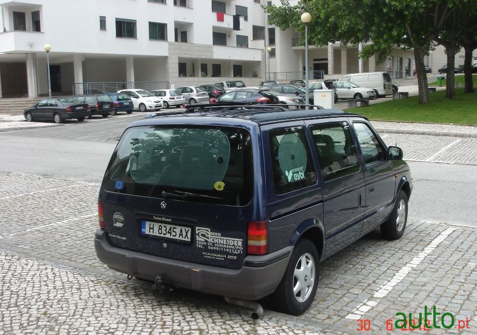 1995' Chrysler Voyager photo #4