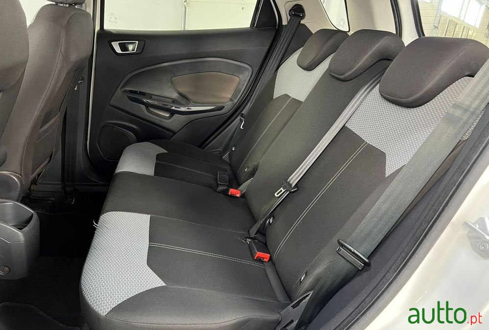 2015' Ford EcoSport photo #6