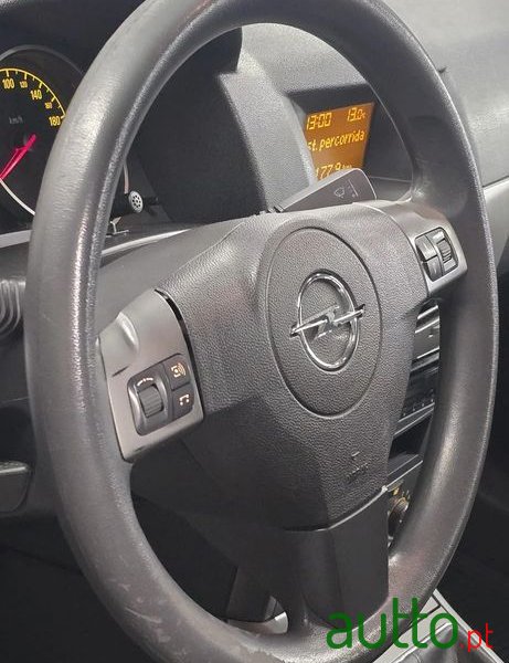 2006' Opel Astra photo #5