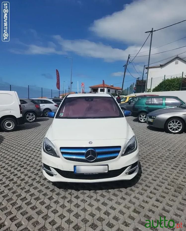 2018' Mercedes-Benz B Electric Drive photo #1