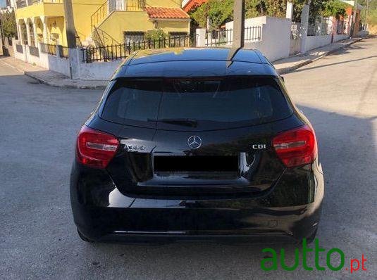 2014' Mercedes-Benz A-180 photo #2