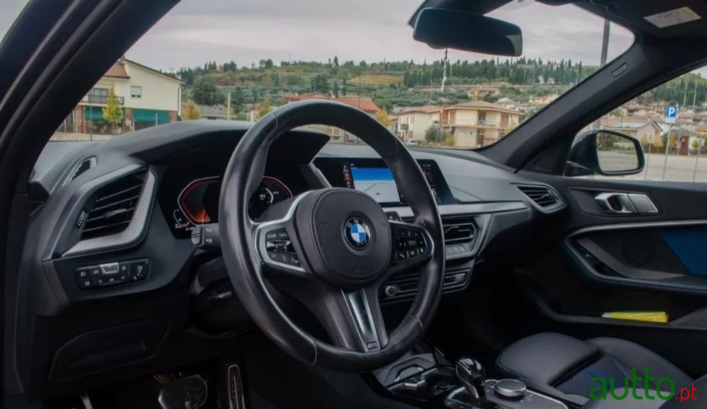 2022' BMW 116 D Pack M Auto photo #5