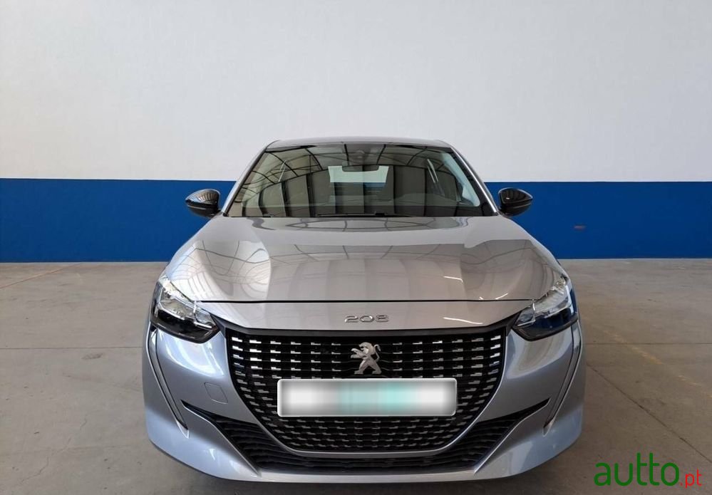 2023' Peugeot 208 photo #2